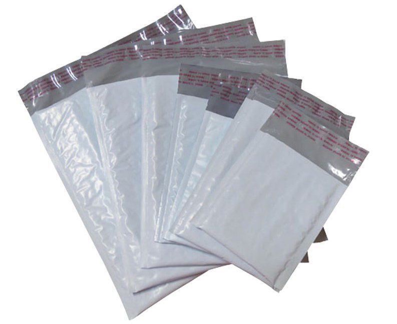 تصویری از انواع پاکت پستی متالایز در سایزهای مختلف