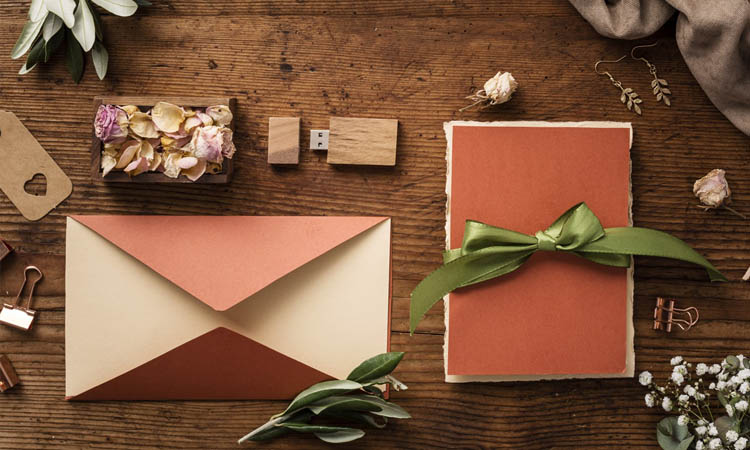 راه حل استفاده از پانل های آلومینیوم کامپوزیت برای قرنیز با وجود ضخامت اندک